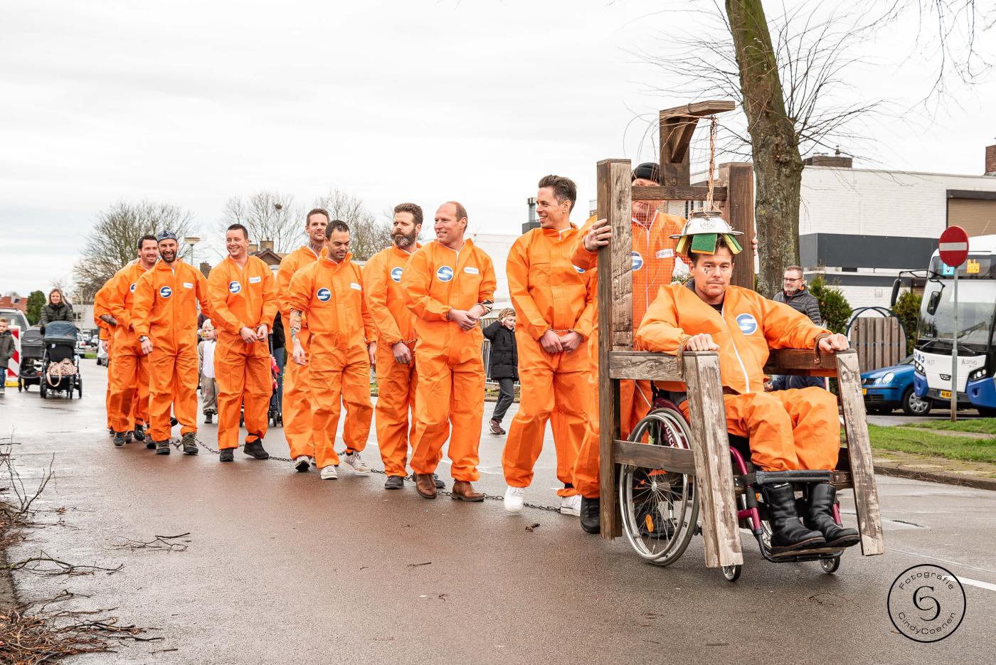 2020: De elektrische stoel ging alleen mee naar de Herenzitting, waar geen kinderen bij zijn