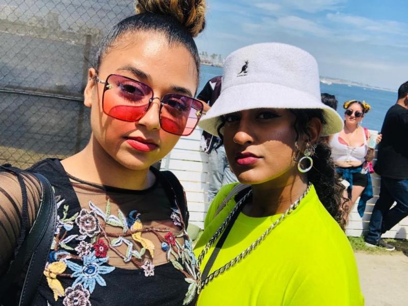 urban talenten Macy en Neha in LA